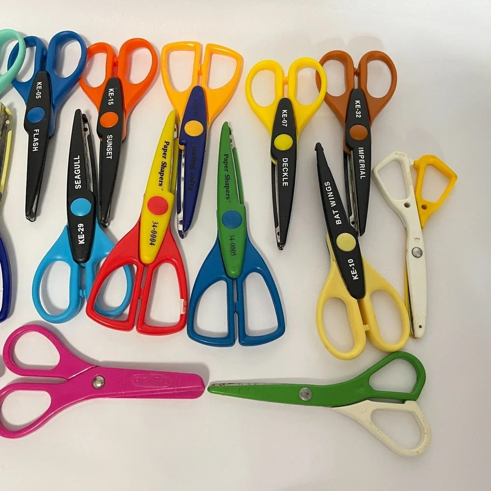 EK Success Paper Shapers Photo Kraft Edgers Craft Scissors Assortment Lot of 19